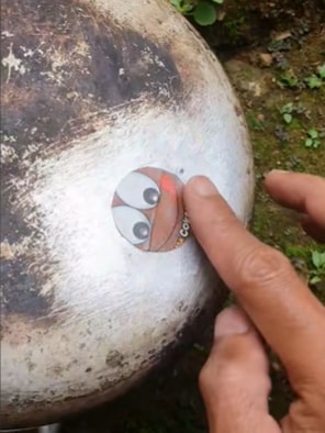 Tutorial praktis menambal panci bolong pakai barang bekas, hasilnya nggak main-main