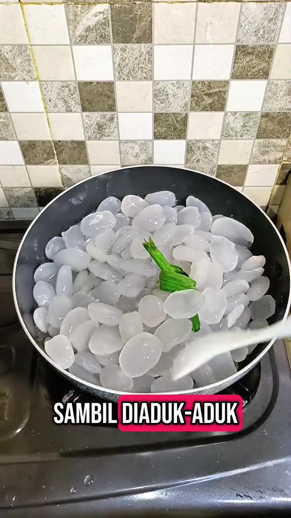 Tak perlu dimasak 2 kali, coba cara mengolah kolang-kaling ini biar tak asam dan awet berbulan-bulan