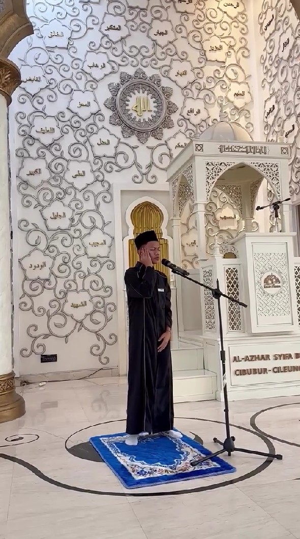 Jadi mualaf, Farel Prayoga kini ukir prestasi juara 1 lomba azan, ini 9 potretnya