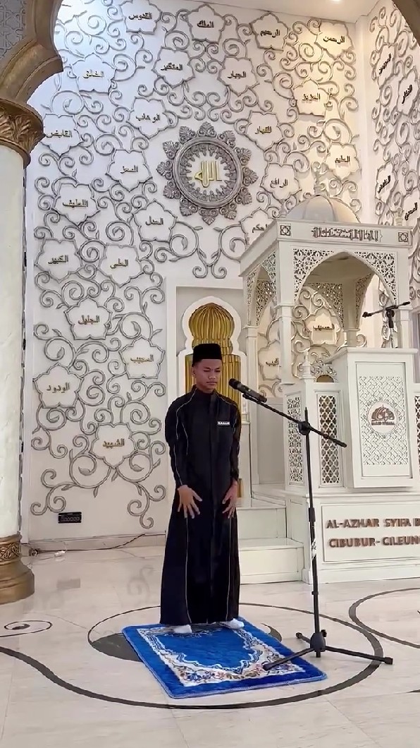 Jadi mualaf, Farel Prayoga kini ukir prestasi juara 1 lomba azan, ini 9 potretnya