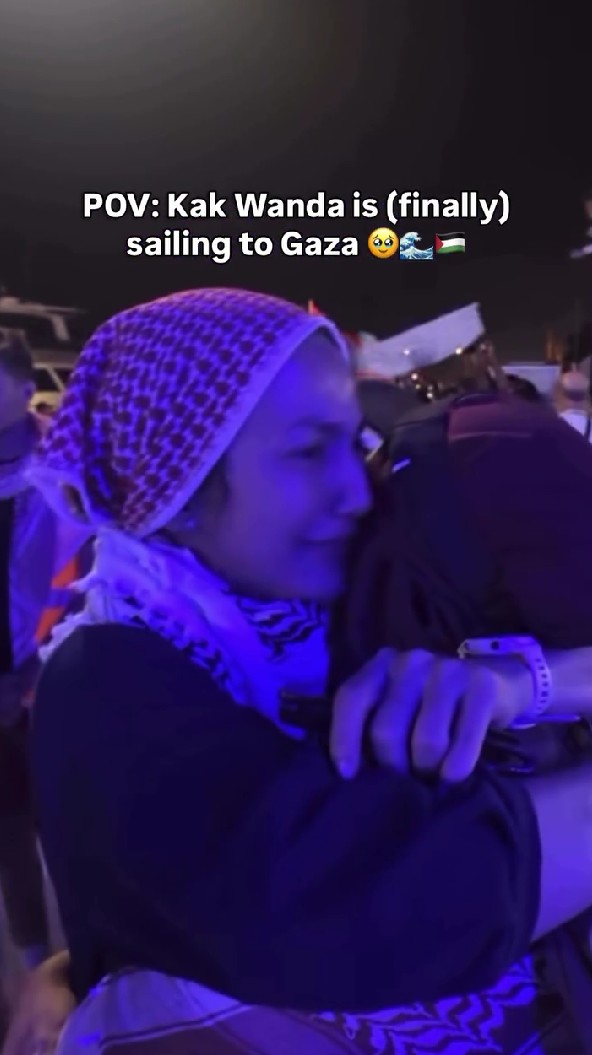 9 Potret Wanda Hamidah akhirnya berlayar ke Gaza, jadi satu-satunya relawan dari Indonesia