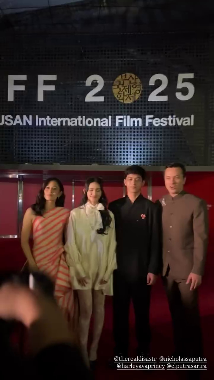 Nostalgia AADC, ini 9 potret Dian Sastro dan Nicholas Saputra bersanding di Busan Film Festival 2025
