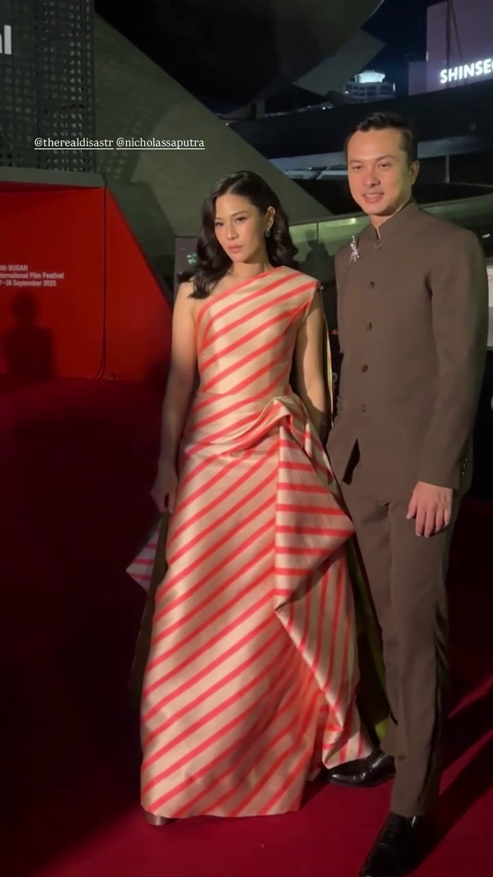 Nostalgia AADC, ini 9 potret Dian Sastro dan Nicholas Saputra bersanding di Busan Film Festival 2025
