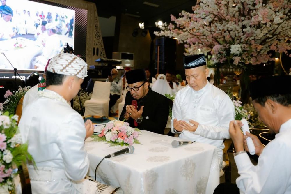 9 Potret Rowman Ungu nikahkan putri sulungnya Rekha Aulia Rahmania, sosok menantu berprofesi mentereng