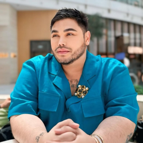 Ivan Gunawan syok ditagih nenek asal Palembang Rp200 juta, tegaskan bukan dinas sosial