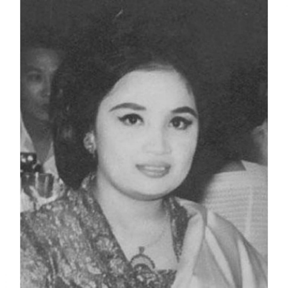 Yurike Sanger istri ke-7 Presiden Soekarno meninggal dunia, ini nostalgia 7 potret masa mudanya