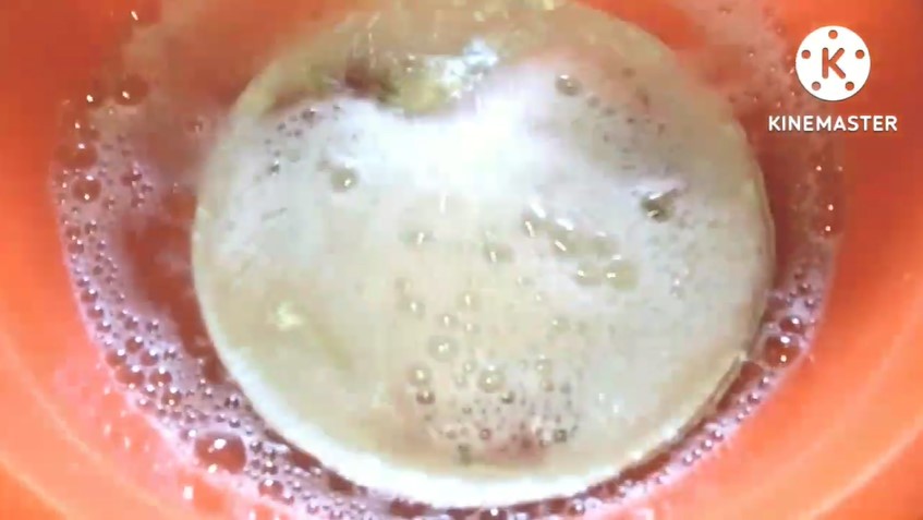 Piring keramik berkerak jadi kinclong lagi? Ini dia trik sederhana tanpa capek menyikat