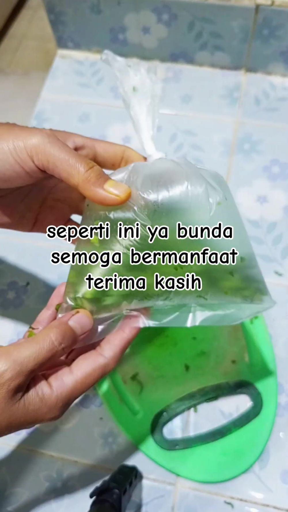 Tak mau repot ganti air saat simpan seledri? Coba cara praktis ini biar lebih awet 1 minggu