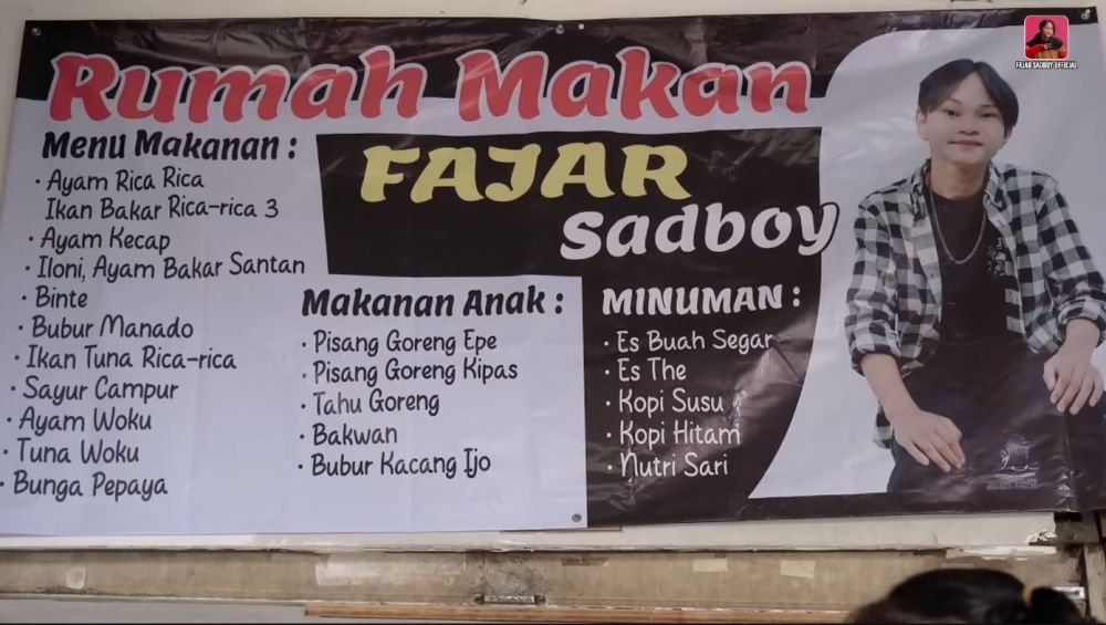7 Potret warung milik Fajar Sadboy, masakan Gorontalo autentik di Jakarta yang bikin lidah meleleh