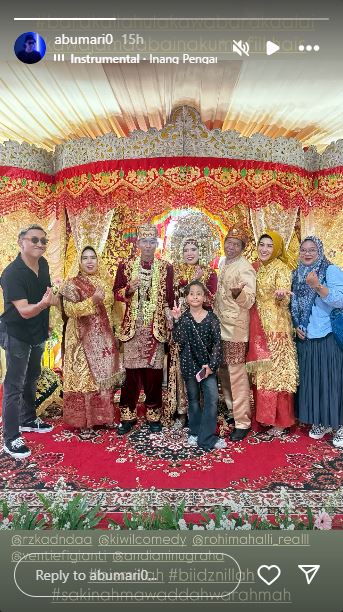 9 Potret kompak Kiwil bareng istri dan mantan di pernikahan anak keduanya, akur hingga nyanyi bareng