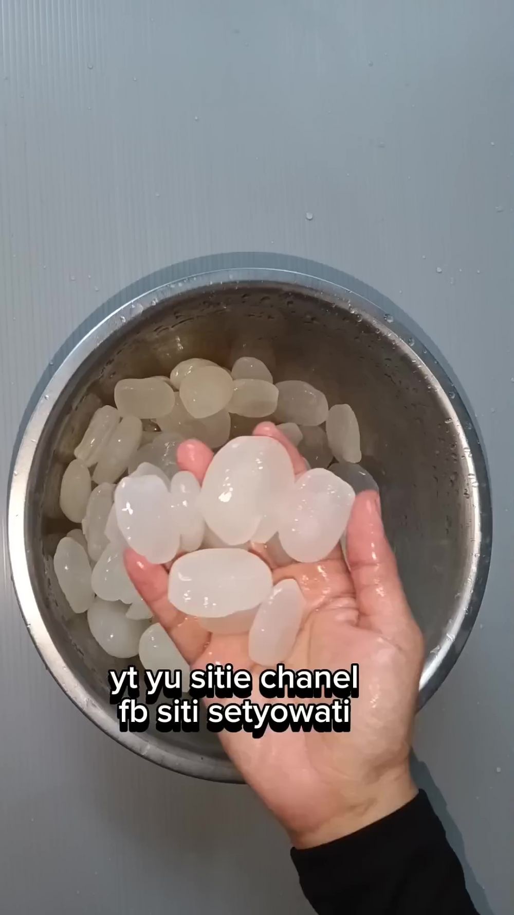 Sering dapat kolang-kaling asam dan berlendir? Cuci dengan 1 bahan dapur ini biar lebih bersih kesat