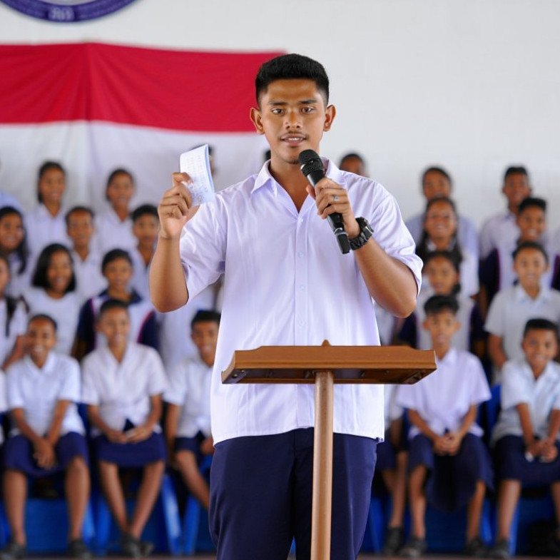 50 Pantun lucu untuk acara di sekolah, bikin suasana jadi meriah