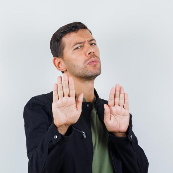 Apa itu denial? Kenali arti, ciri, dan contohnya dalam kehidupan sehari-hari