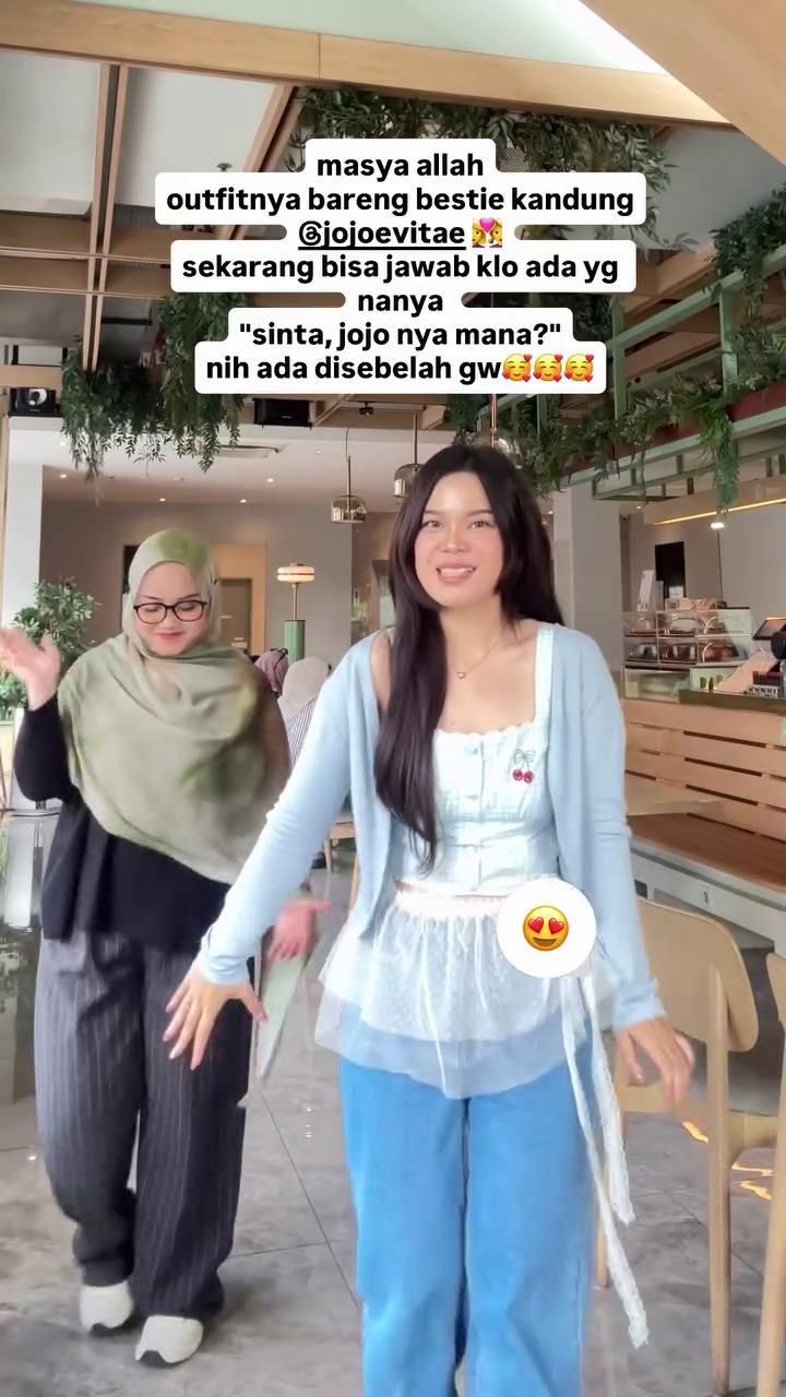 Reunian usai viral 15 tahun lalu, 9 potret Sinta dan Jojo Keong Racun dipuji bak ABG di usia 34 tahun