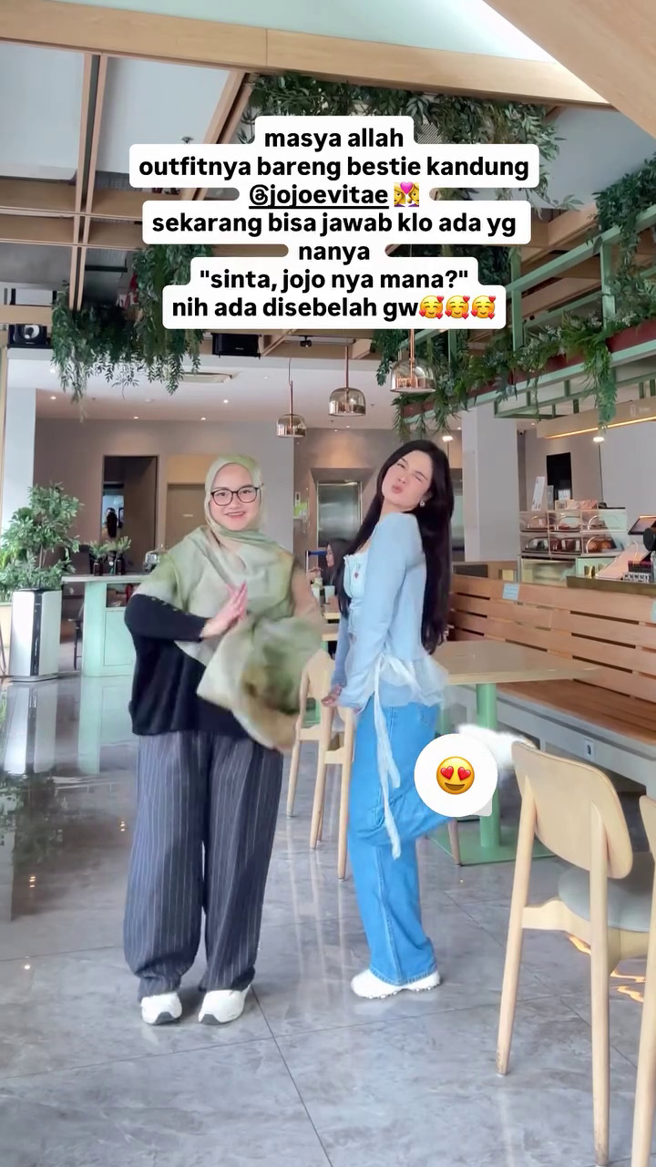 Reunian usai viral 15 tahun lalu, 9 potret Sinta dan Jojo Keong Racun dipuji bak ABG di usia 34 tahun