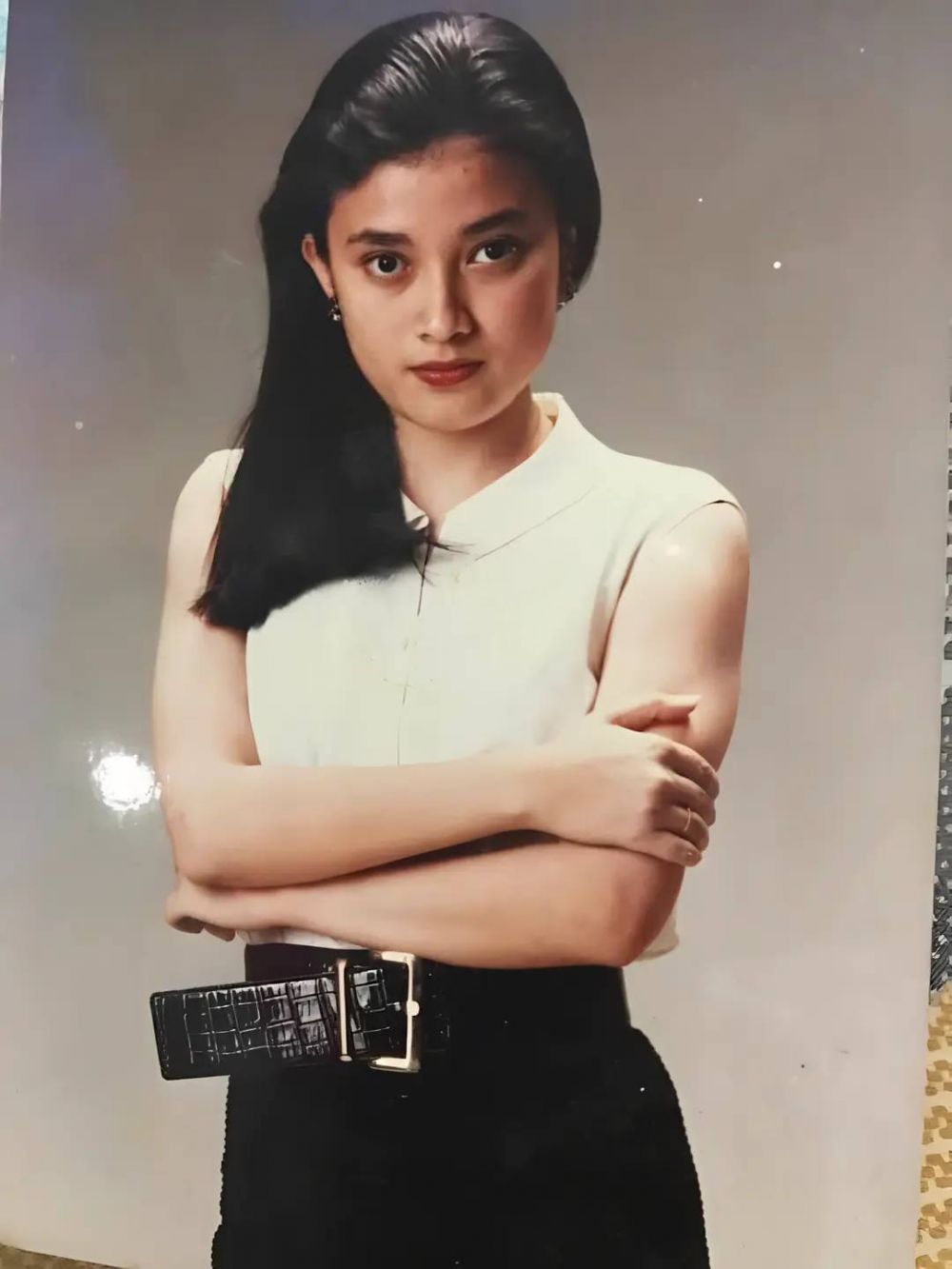 Model sampul majalah era 90-an ini kini jadi istri Menteri Prabowo Subianto, intip 7 potret lawasnya