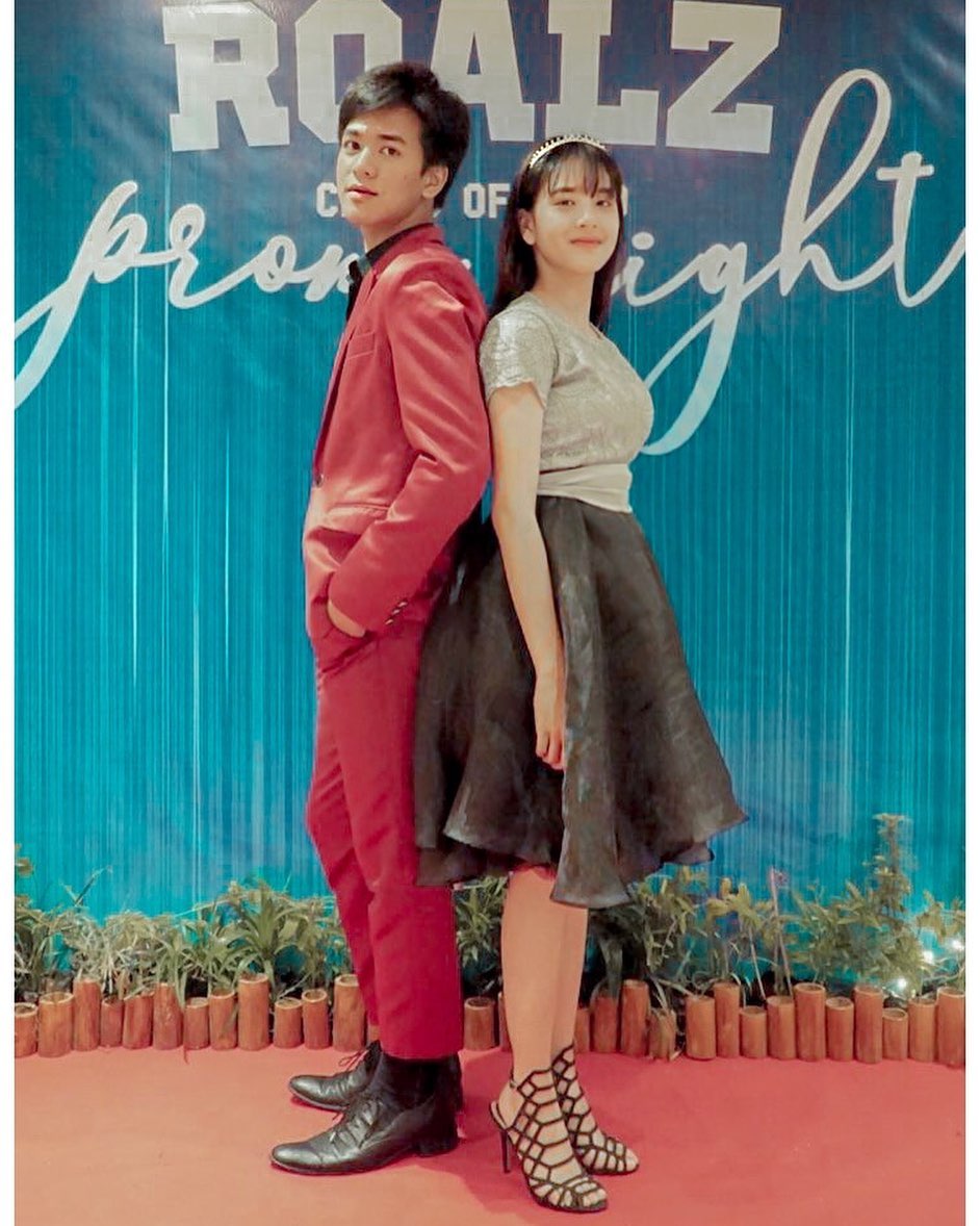 Bersama sejak di kandungan, ini 9 transformasi Zee JKT48 dan kembarannya dari kecil hingga kini