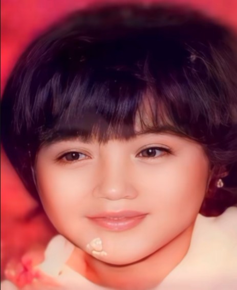 Bocah ini gedenya juara 2 Gadis Sampul, kini jadi anggota DPR RI 3 periode, ini 9 potret lawasnya