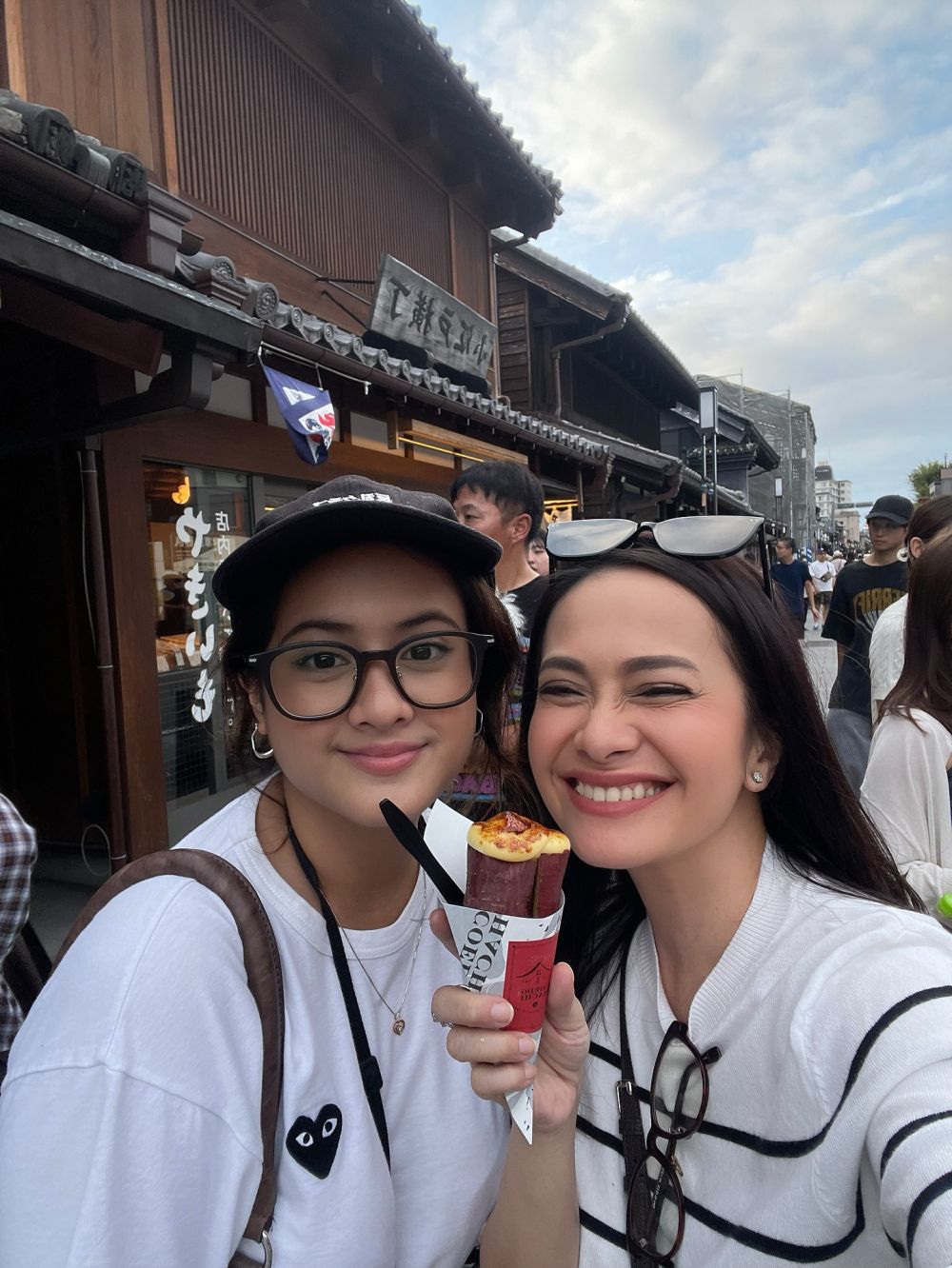 Gayanya bak fotocopy-an sang ibu, ini 9 potret transformasi Aiska Vairana putri sulung Ersa Mayori