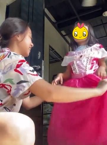 Kompak meski beda ibu, ini 9 potret kompak anak Willy Dozan dan Betharia Sonata bareng saudara sambung