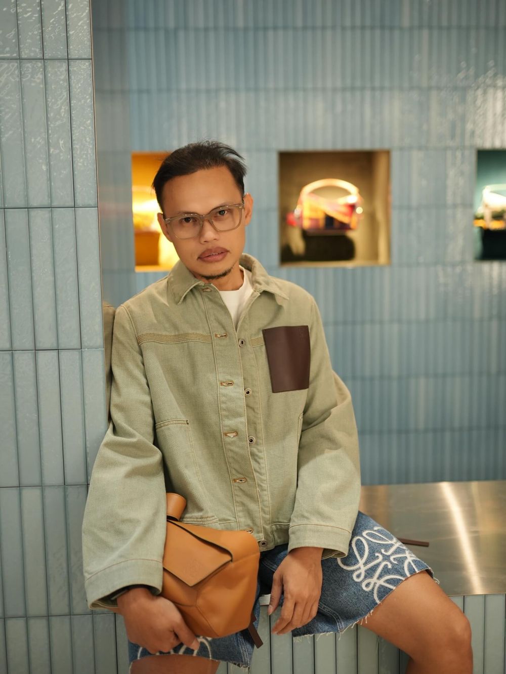 9 Potret terbaru Wanda Hara kini tampil beda dengan jenggot, penampilannya jadi kian maskulin