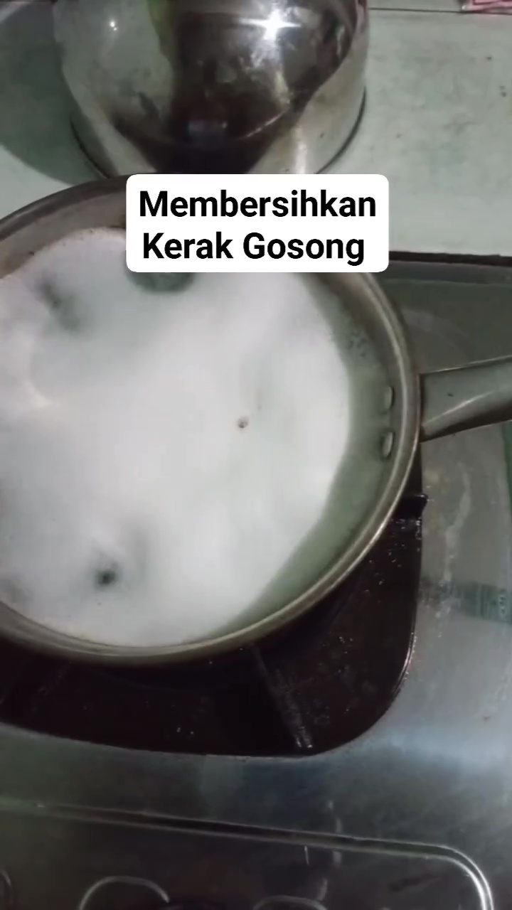 Lupa saat masak atau manasin sayur berujung bikin panci gosong, ini solusinya agar kinclong lagi