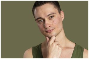 5 Serum untuk cowok berwajah jerawat harga di bawah Rp 100 ribu