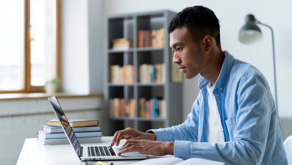 20 Contoh teks persuasif bahasa Indonesia yang bagus dan efektif, singkat dan mudah dipahami