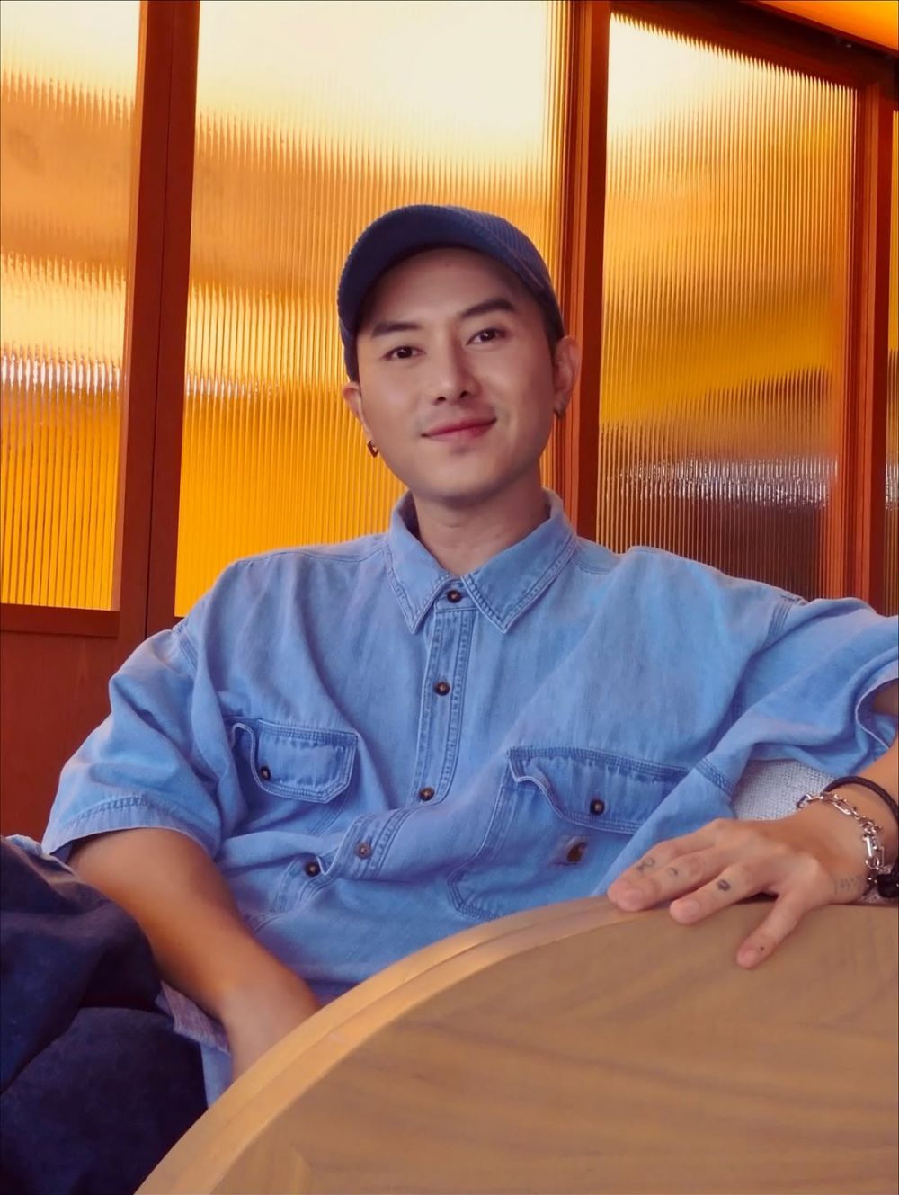 Ternyata bukan sekadar untuk estetika, ini 9 potret Rafael Tan usai oplas karena alami masalah mata