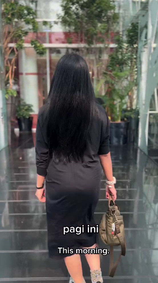 7 Tahun rambutnya panjang, ini 9 potret Nirina Zubir potong rambut pendek, tujuannya mulia