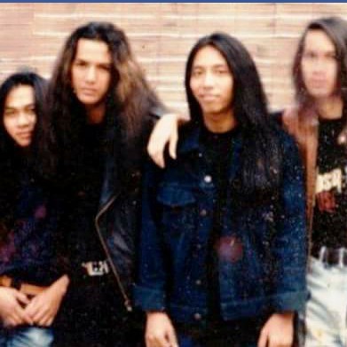 Penyanyi rock 90-an ini ternyata ayah dari artis sinetron top, ini 9 transformasinya