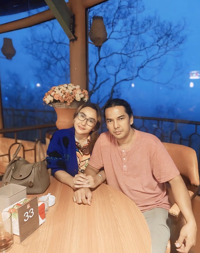 Penyanyi rock 90-an ini ternyata ayah dari artis sinetron top, ini 9 transformasinya