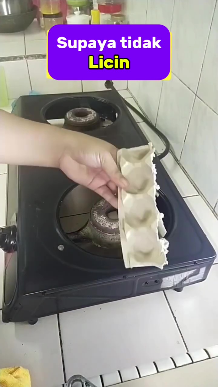 Kompor gas mudah bergeser karena lantai keramik yang licin? Coba gunakan 1 sampah dapur ini biar kokoh