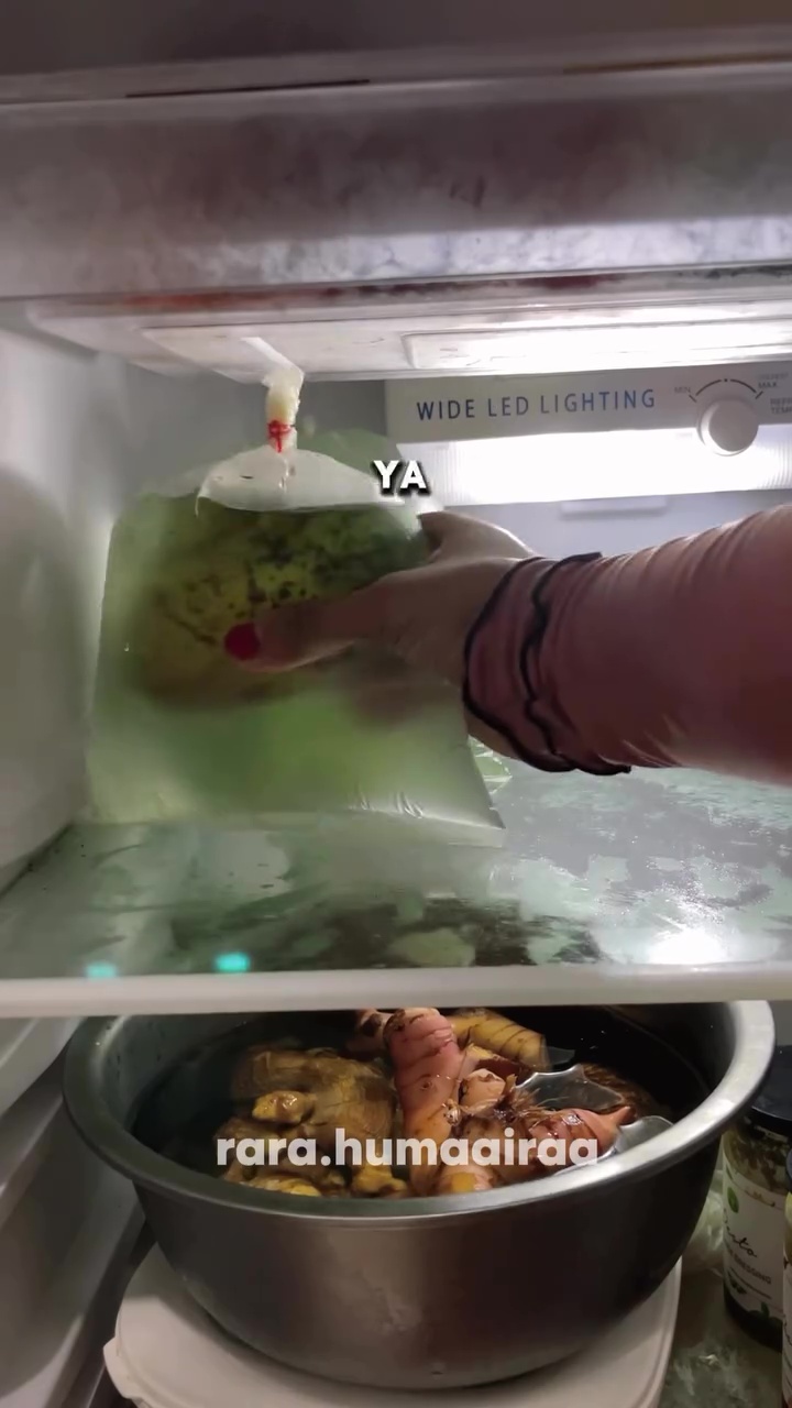 Punya alpukat matang tapi bingung cara simpannya? Pakai metode ini biar antibusuk hingga 10 hari