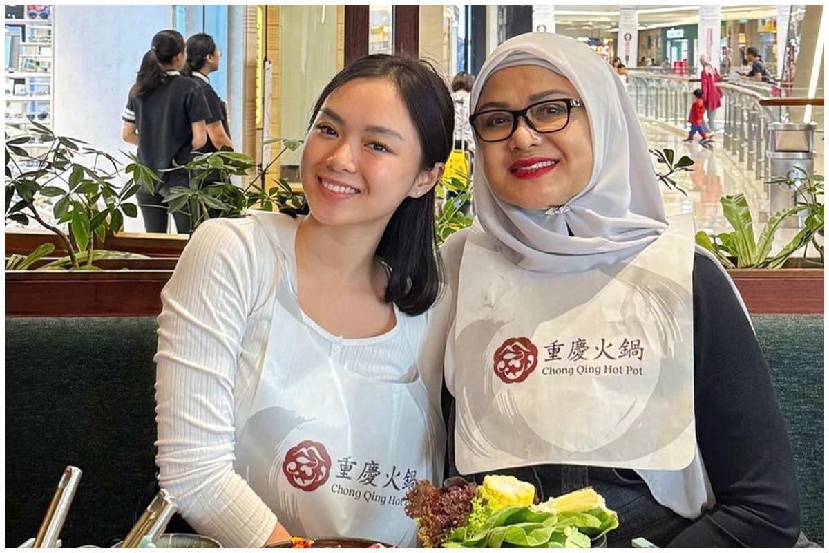 7 Potret Betharia Sonata bareng putri cantiknya Nabila Dozan yang jarang muncul di depan publik