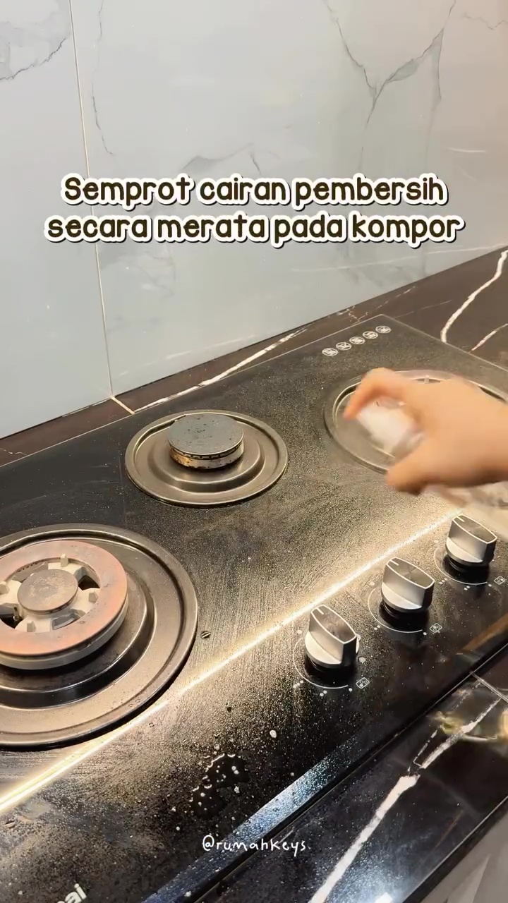 Kompor sudah dibersihkan tapi masih dekil karena bekas sabun? Gunakan 2 bahan ini agar lebih kinclong