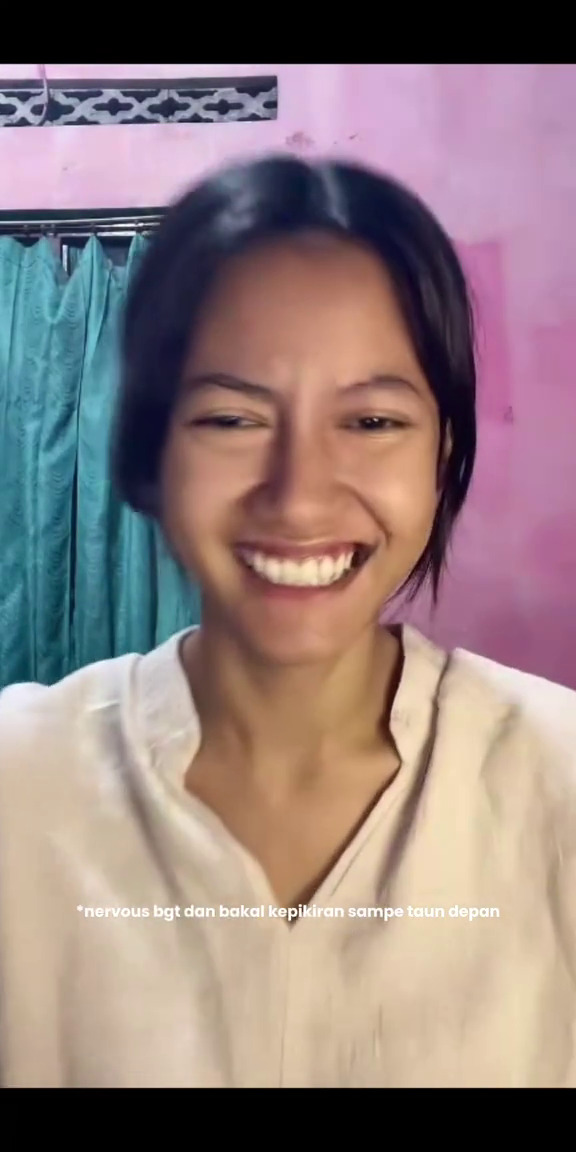 9 Momen Pevita Pearce live bareng 'kembaran ketemu gede' Klaudia Kristi di TikTok, akrab bak bestie