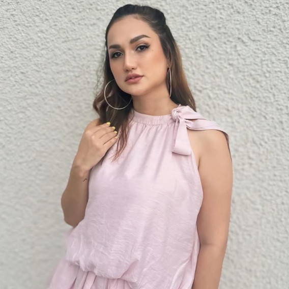 Andrew Andika berencana segera menikah di tahun 2025, begini tanggapan santai Tengku Dewi Putri