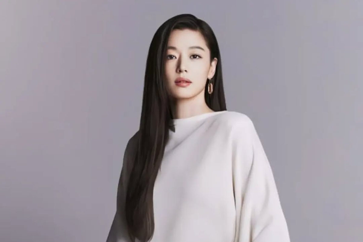 Hadapi ancaman boikot di China, ini 8 potret lawas Jun Ji Hyun yang cantiknya kayak apotik tutup