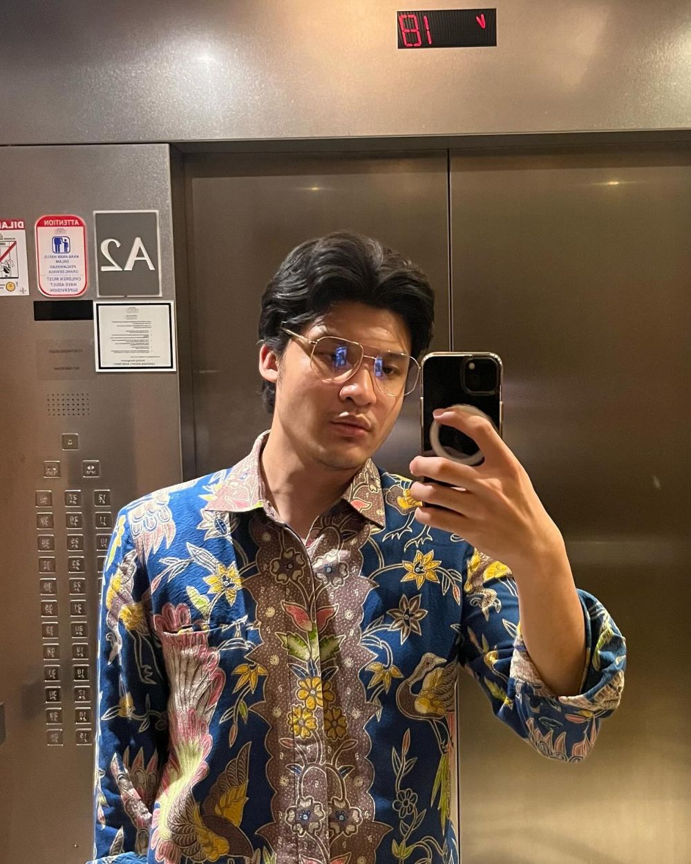 Dikira pacar padahal anak, ini 9 pesona Pasha Mahindra usianya terpaut 27 tahun dengan Indira Soediro