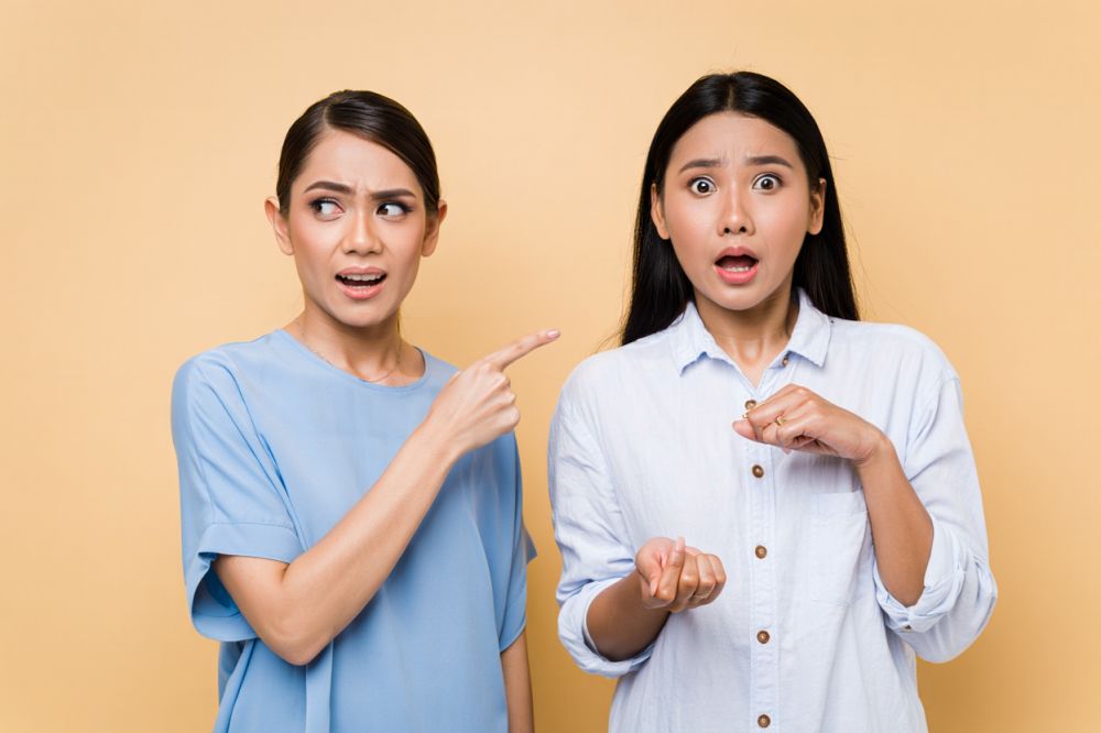 100 Kata-kata bijak berkelas untuk yang suka ngurusin hidup orang, sindiran halus tapi ngena