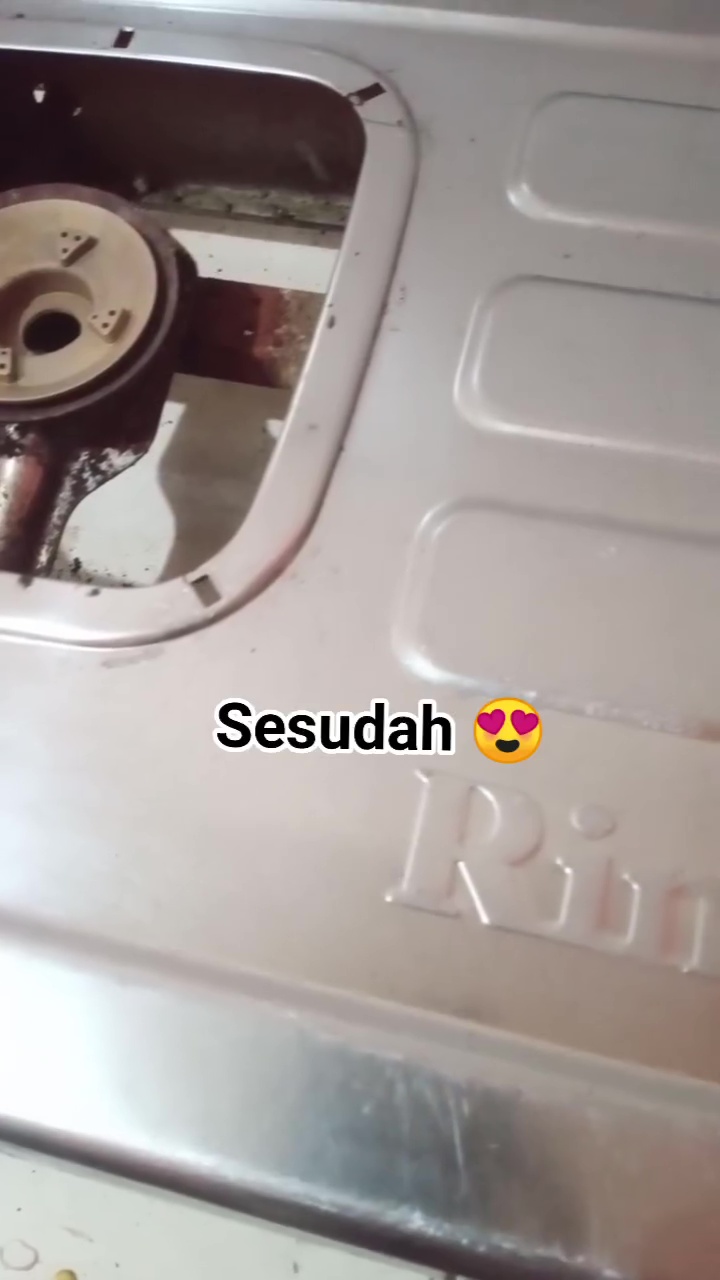 Tak perlu beli cairan pembersih mahal, gunakan 2 bahan dapur ini untuk basmi kerak di bodi kompor