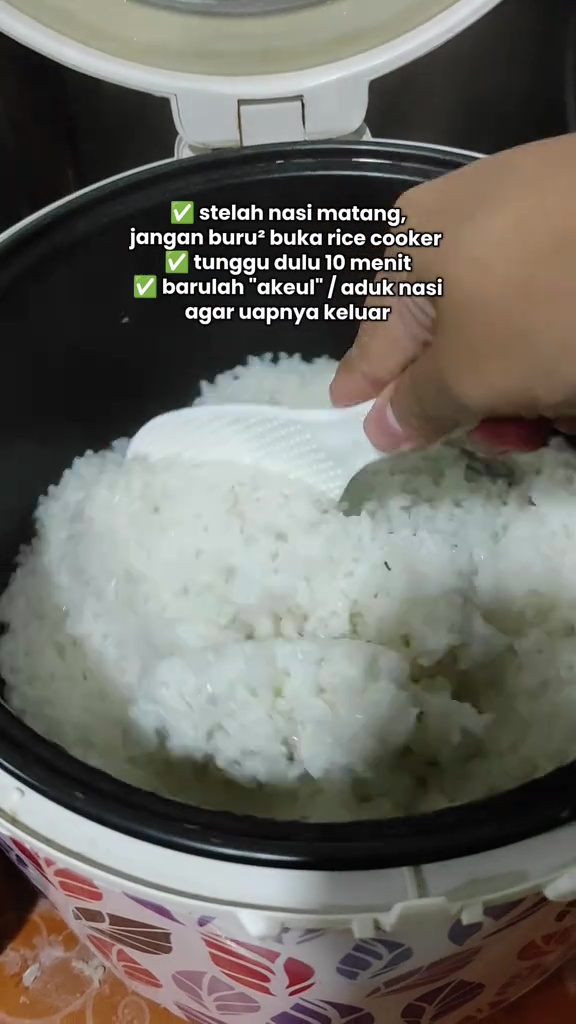 Sering dapat nasi basi meski baru dimasak?  Gunakan trik ini biar awet 3 hari tanpa bau dan menguning