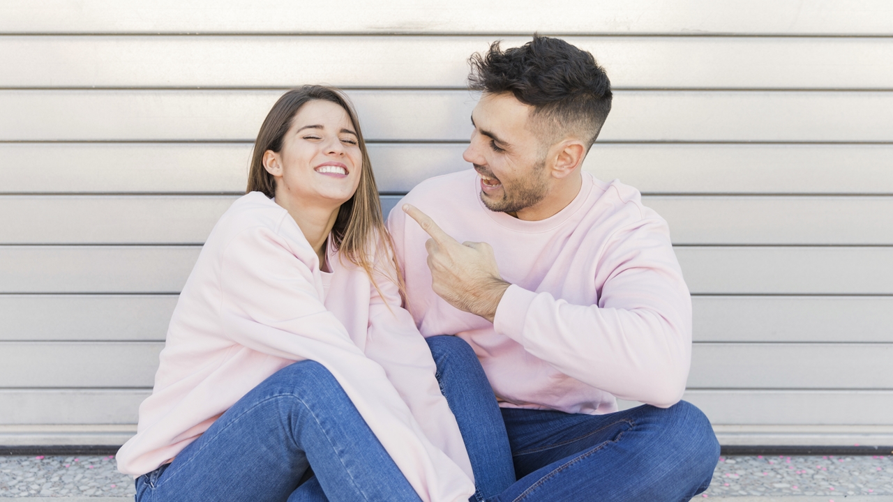 100 Kata-kata gombalan maut hari Sabtu bikin gebetan salting, kreatif dan keren