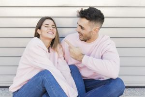 100 Kata-kata gombalan maut hari Sabtu bikin gebetan salting, kreatif dan keren