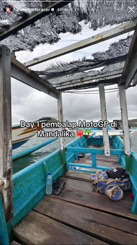 Melokal banget, ini 7 potret momen pembalap MotoGP joget Tabola Bale hingga beli bensin eceran