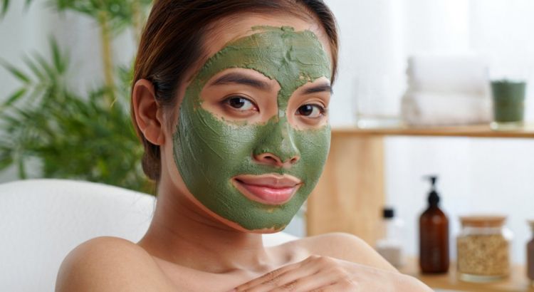 7 Masker alami paling ampuh mengecilkan pori-pori wajah, kulit jadi halus bebas minyak