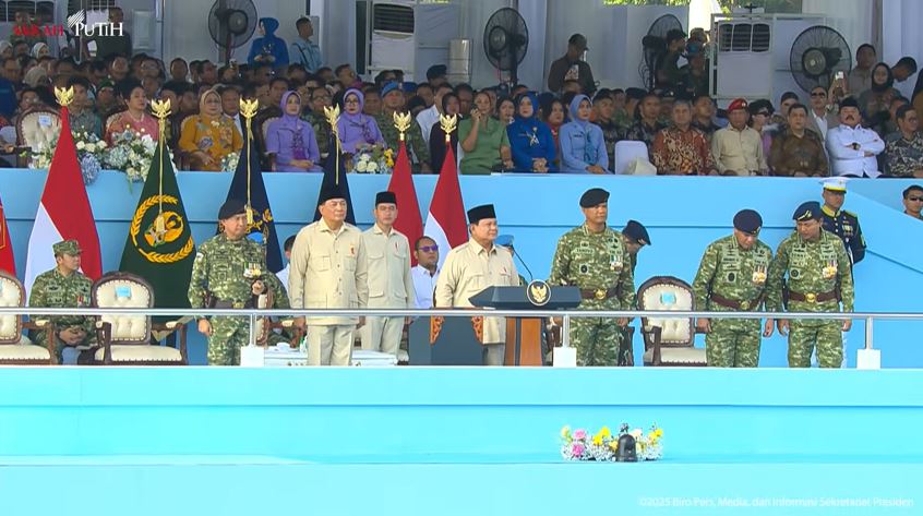 HUT ke-80 TNI di Monas jadi sorotan, Prabowo pimpin langsung upacara dengan gaya penuh wibawa