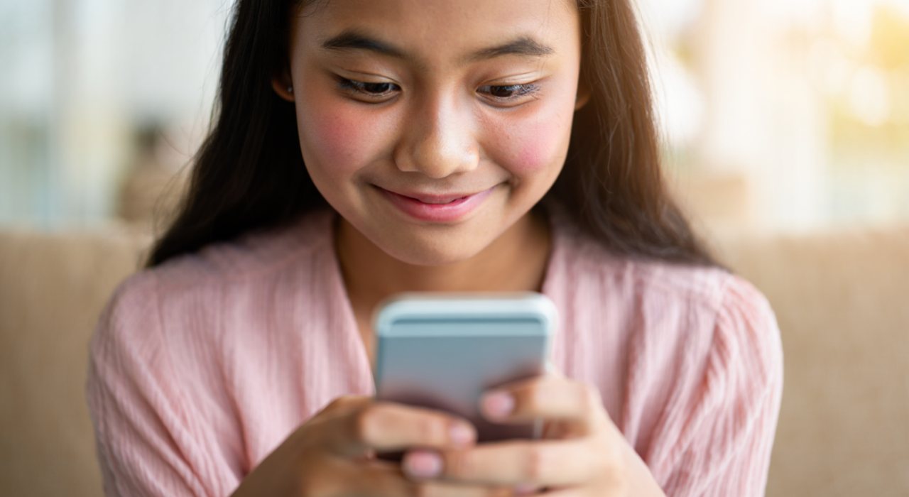 100 Kata-kata bucin Jawa singkat dan artinya, bikin doi klepek klepek