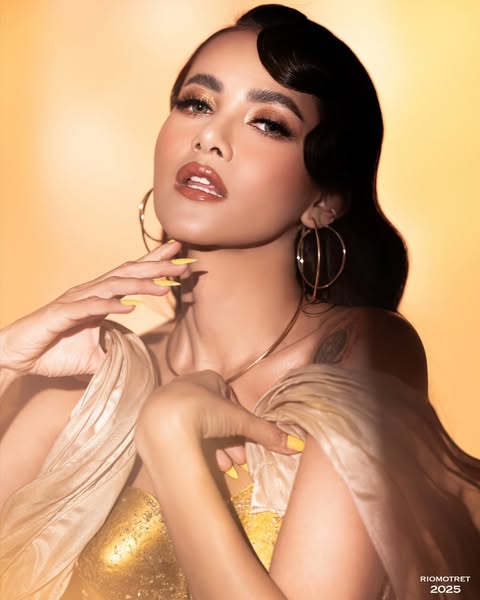 7 Potret Olla Ramlan tampil glamor di photoshoot terbaru, pamer body goals dalam gaun keemasan